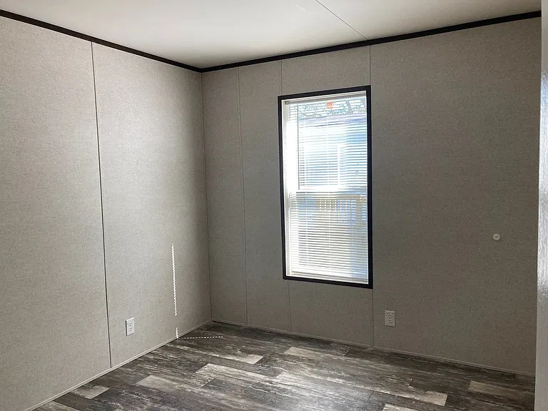 2801 S Stone Rd #297 — Photo 4