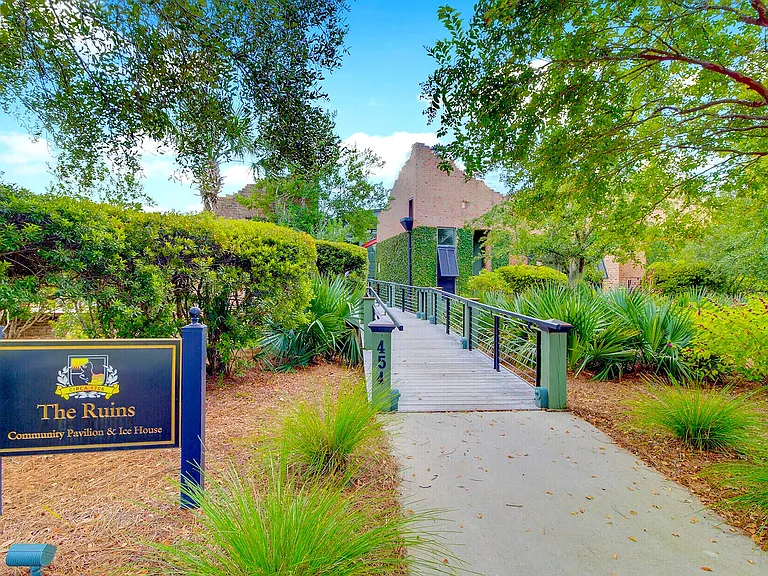722 Bounty Square Dr #C — Photo 47