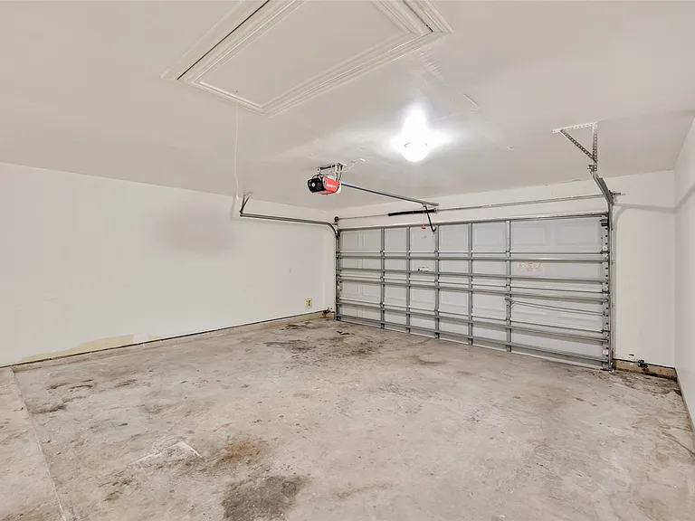 12015 Cottage Elm Ct — Photo 31