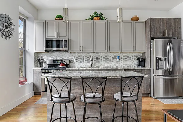 Rented by Compass | media 20