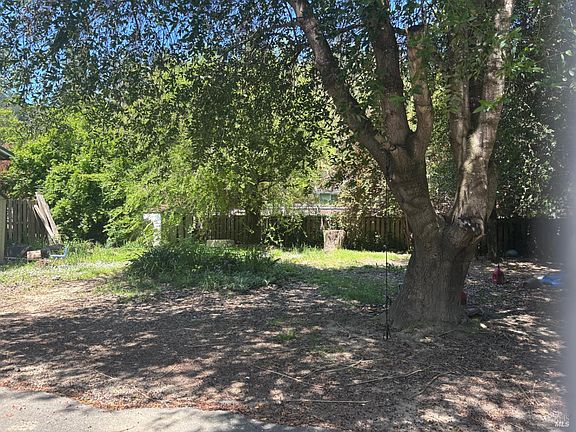 5th image of 350 Riverview Road