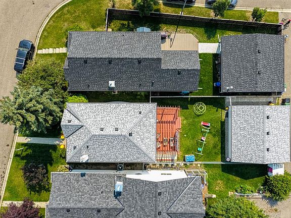 2nd image of 172 E Coverton Cir NE