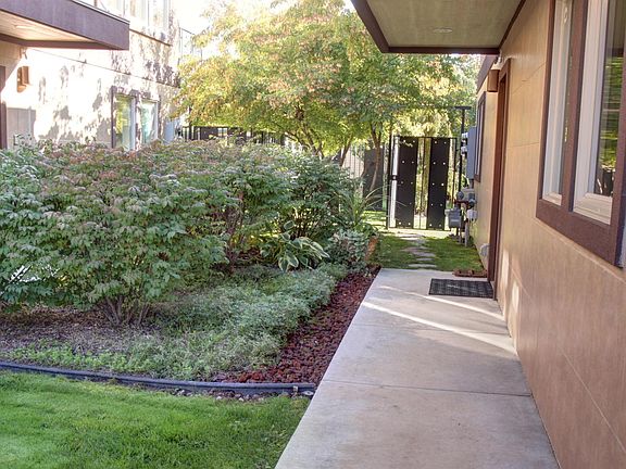 5th image of 224 S Inez St Unit A