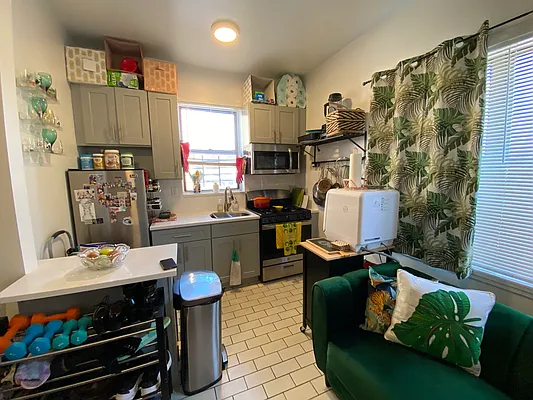 Rented by Union Square Property Management | media 31