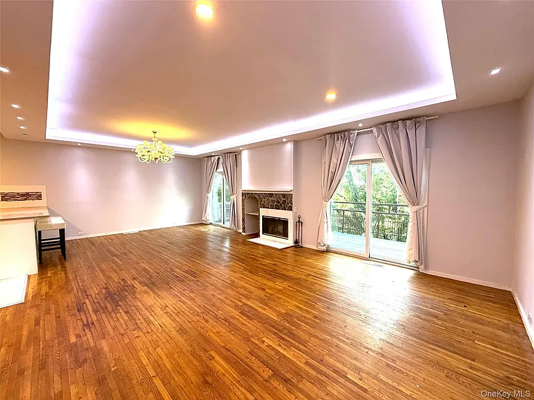 77 Sands Point Rd #1 — Photo 6