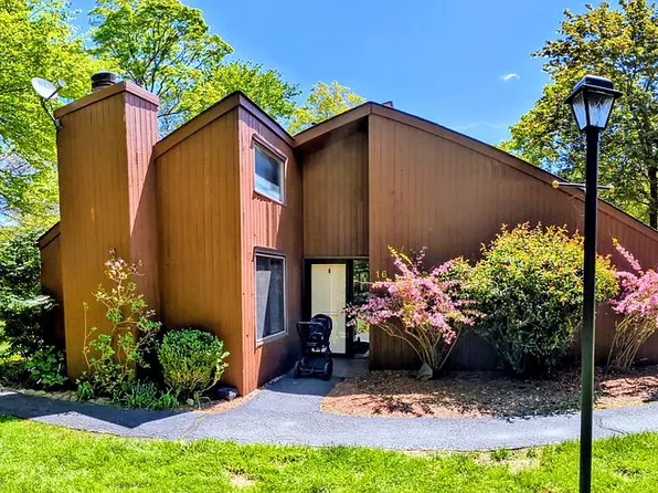 10 Cedar Park Cmns #16, Monticello, NY 12701