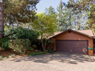 3870 University St, Eugene, OR 97405