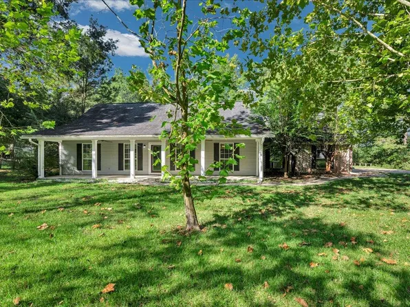 145 Bear Creek Dr, Lufkin, TX 75901
