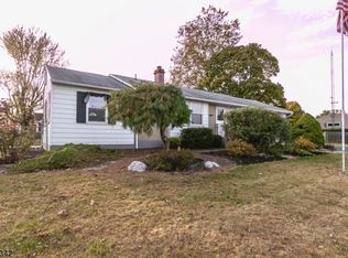 715 Lynda Rd, Phillipsburg, NJ 08865
