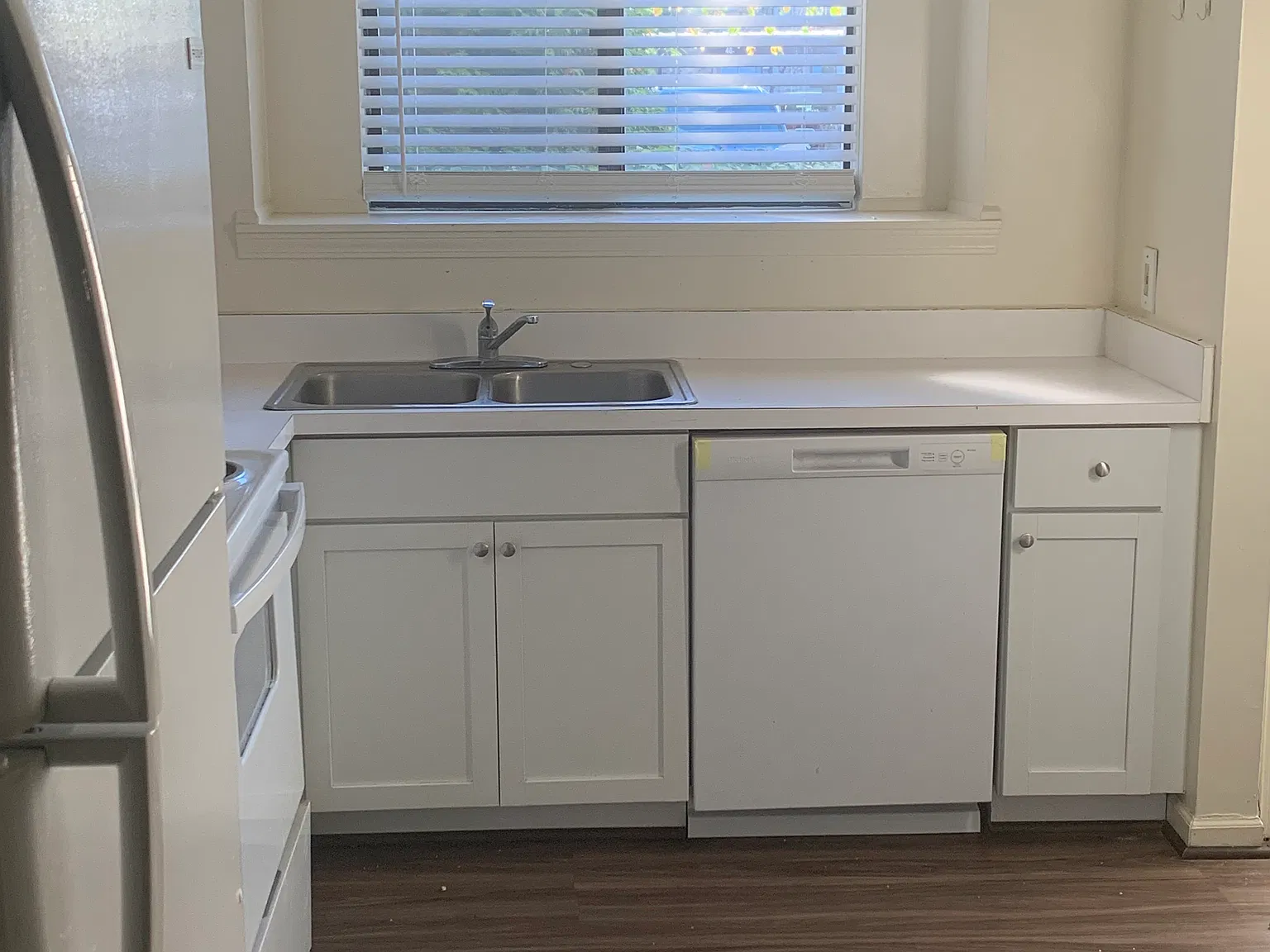 2 bed, 1028 sqft, $1,600 — Photo 4