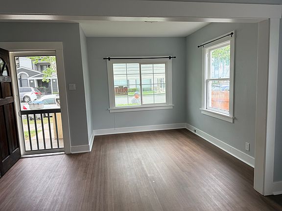 3rd image of 966 S 6th St #966