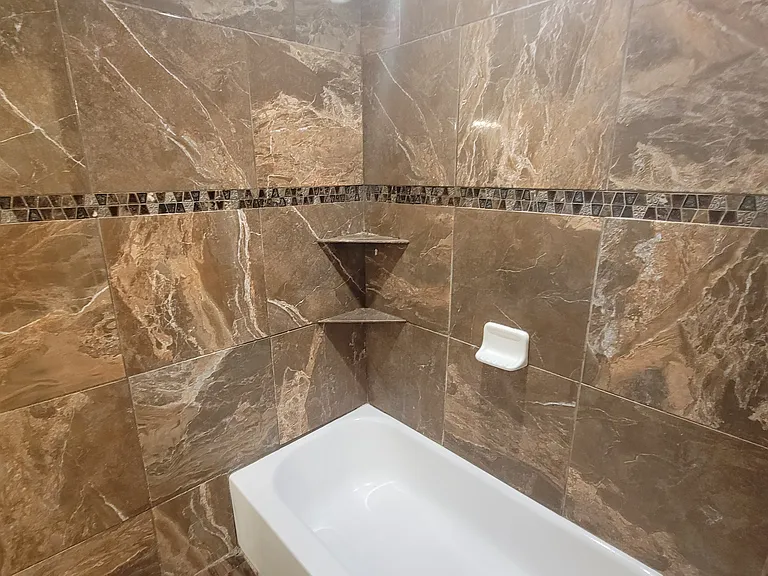 Bathtub