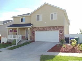 8227 S Oak Vista Dr, West Jordan, UT 84081