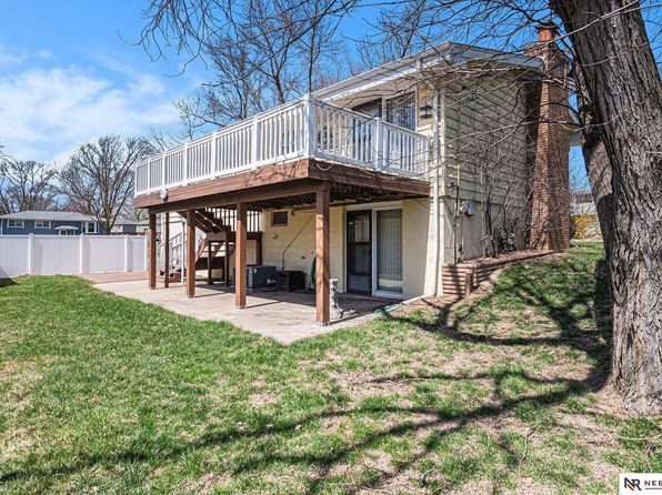 9375 Laurel Ave, Omaha, NE 68134
