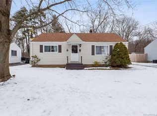 32 Landers Rd, East Hartford, CT 06118