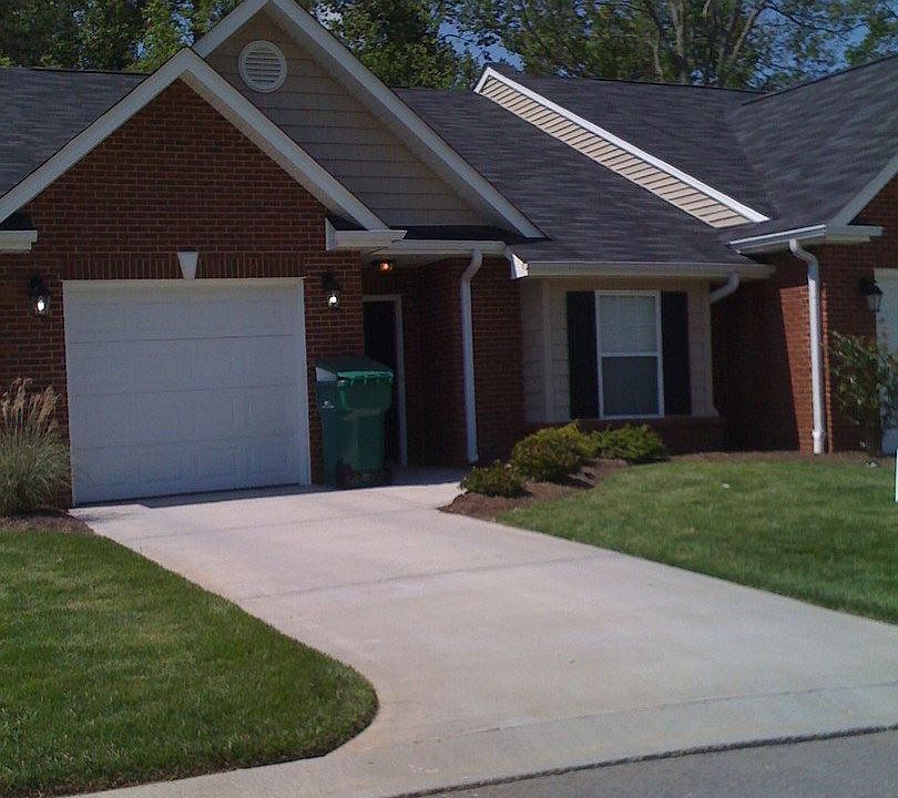 1st image of 1453 Hazelgreen Way