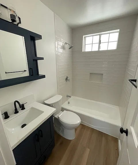5819 Carlton Way #8 — Photo 8