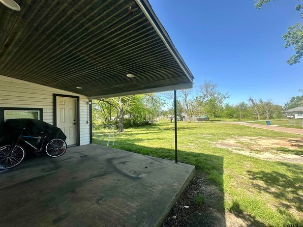 403 Church St, Winnsboro, TX 75494