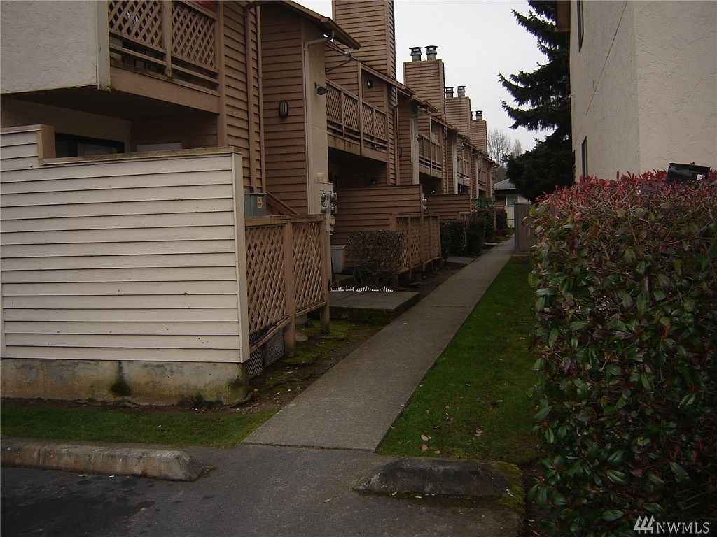 12434 Ambaum Blvd SW APT 106, Seattle, WA 98146 | Zillow
