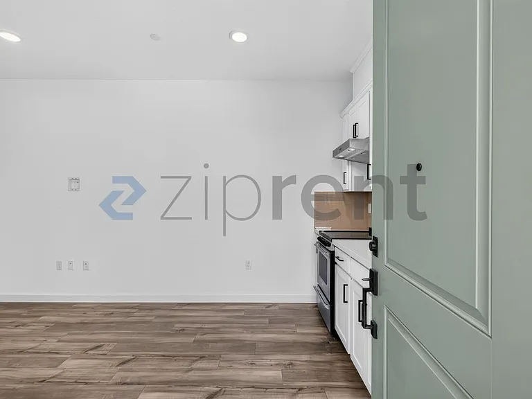 1518 N Central Pkwy #ADU — Photo 4