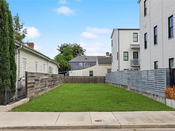 3423 Chartres St, New Orleans, LA 70117