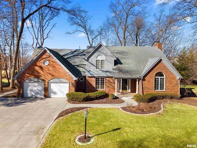 626 W Ravinwoods Rd, Peoria, IL, 61615