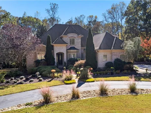 7355 Rand Dr, Douglasville, GA 30135