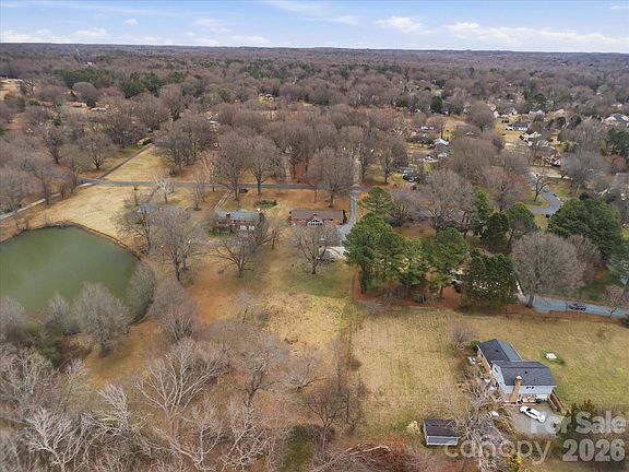 5th image of 6309 Farmlake Dr