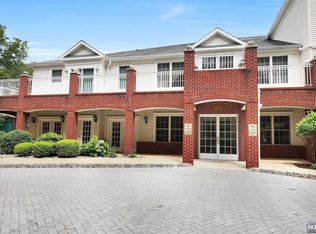 80 Ridgewood Rd APT 209, Township Of Washington, NJ 07676