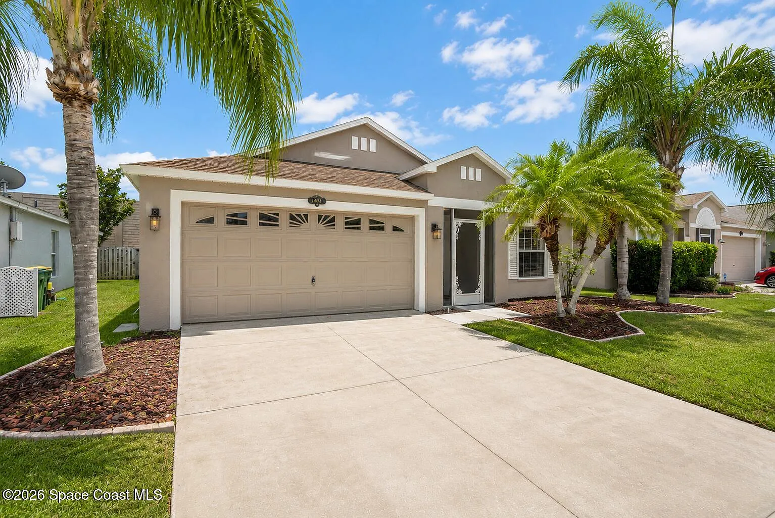 4 bed, 2.0 bath, 1902 sqft, $2,650 — Photo 2