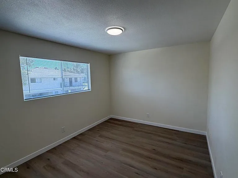 1127 Acadia Pl — Photo 9
