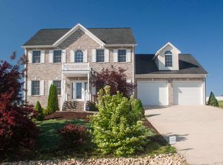 4530 Magnolia Ridge Dr, Harrisonburg, VA 22801