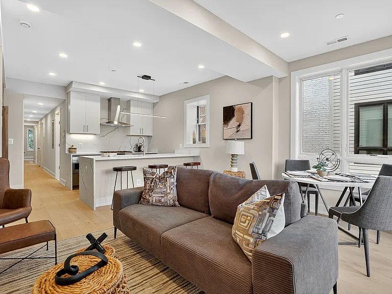 1746 Lanier Pl NW #A — Photo 21