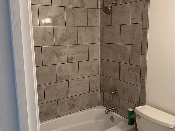5th image of 1717 Idlewild Dr