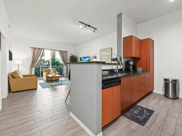 804 E Windward Way #122, Lantana, FL 33462