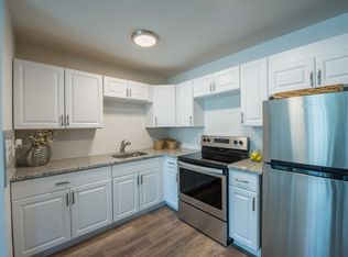 143 W Powers Cir APT 105, Littleton, CO 80120