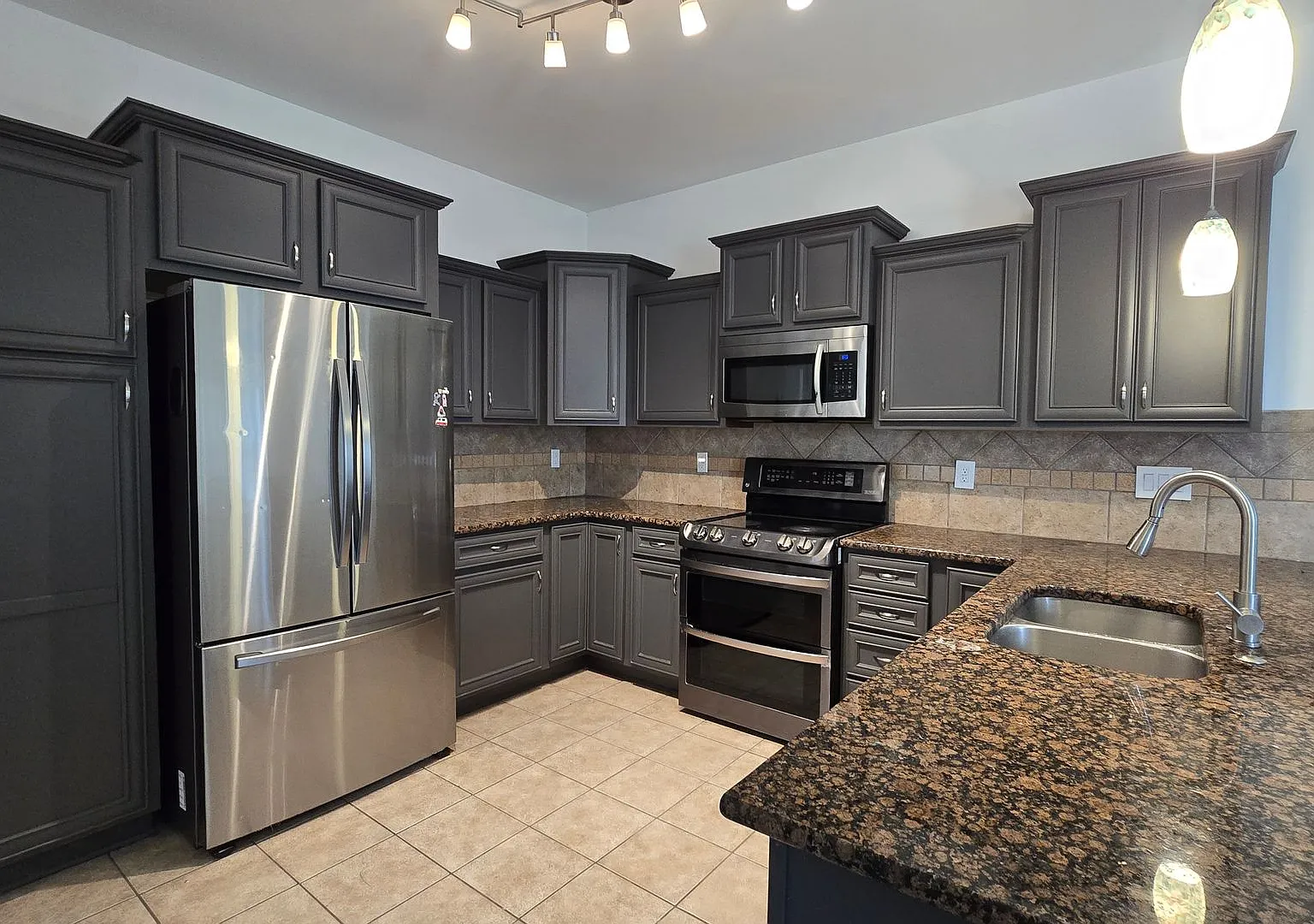 2913 Schonner Ct ~ Summer Grove — Photo 4