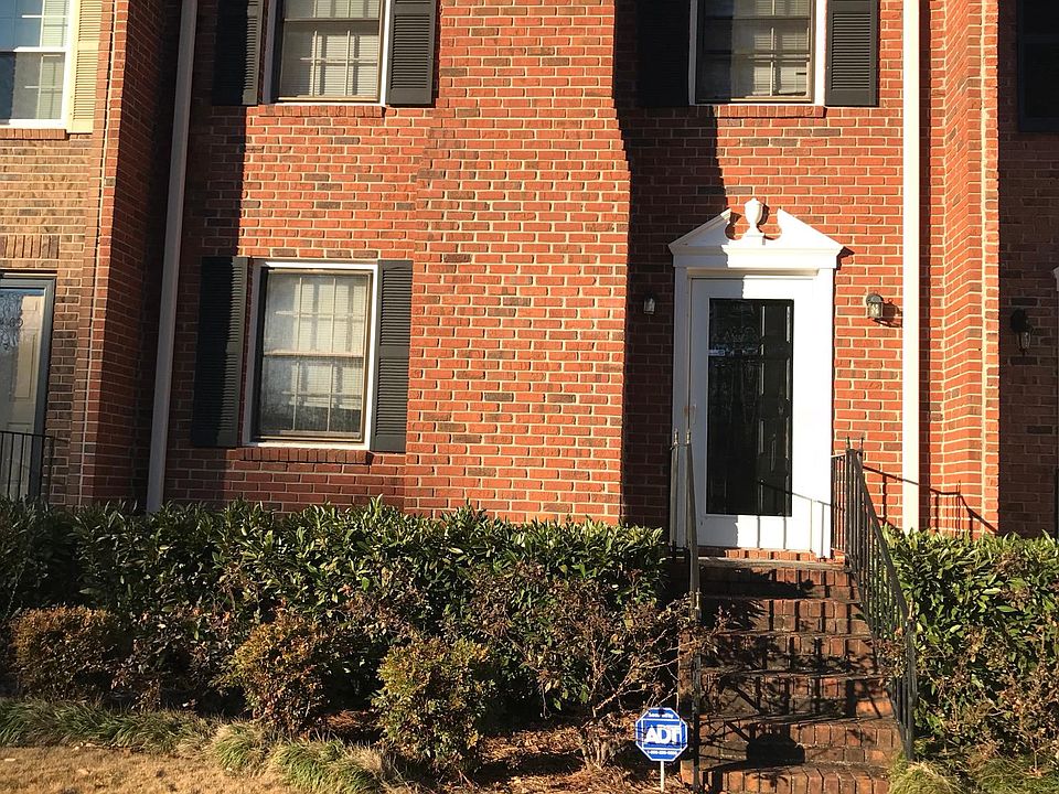 1st image of 2471 Princess Square Ct SE