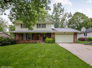 4212 74th St, Urbandale, IA 50322