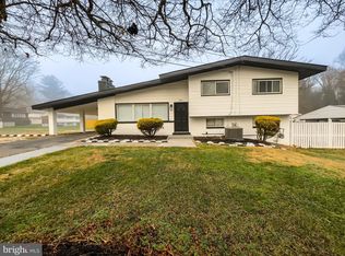 6005 Middleton Ln, Temple Hills, MD 20748