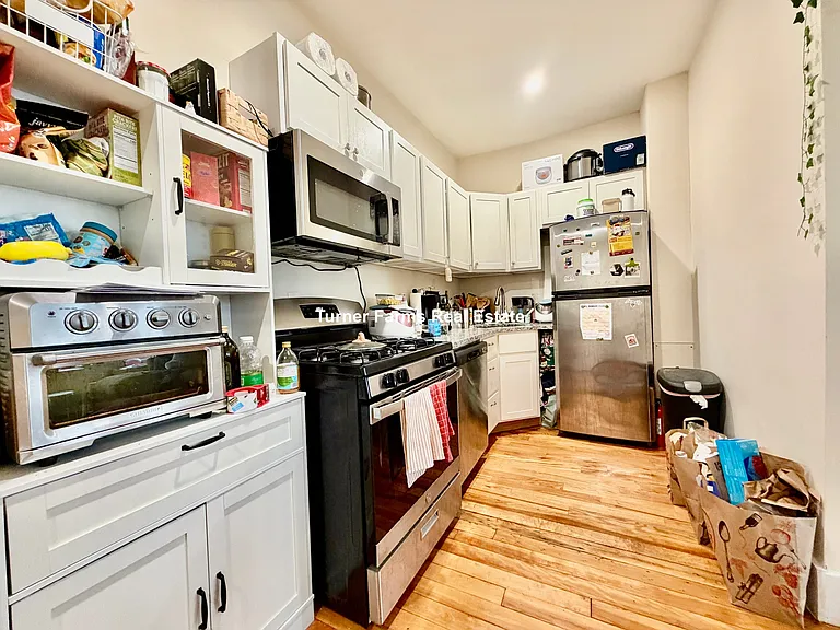 215 Harvard Ave — Photo 3