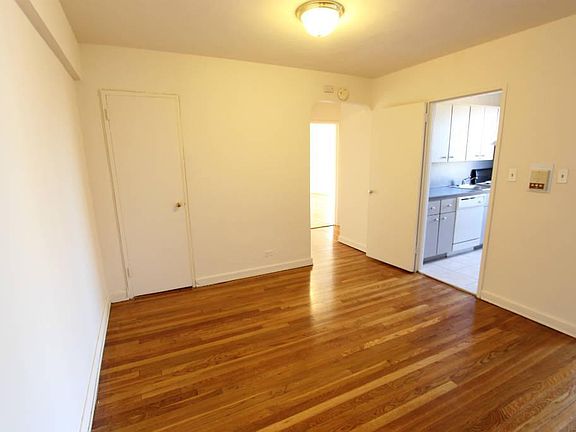 3rd image of 7281 113th St APT 3M
