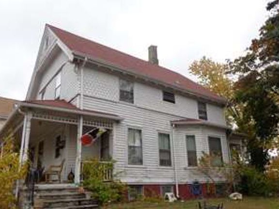 2nd image of 192 S Clarendon St