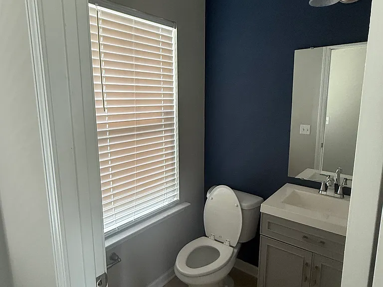 211 Freedom Trl — Photo 8