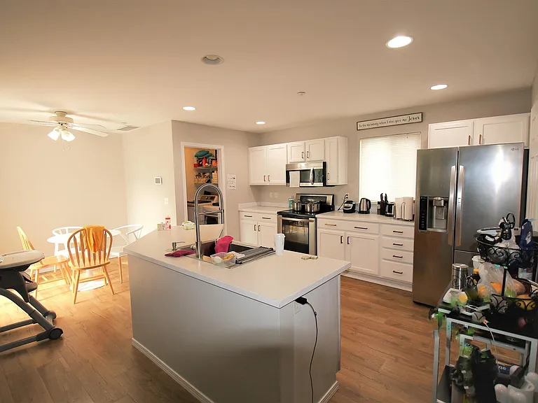 2153 McDonald Ave — Photo 13