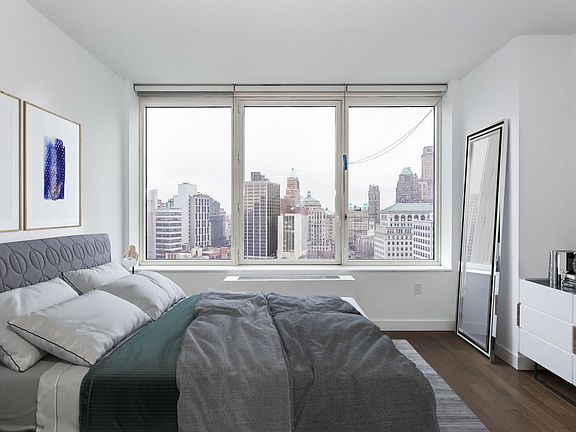 4th image of 388 Bridge St APT 21B
