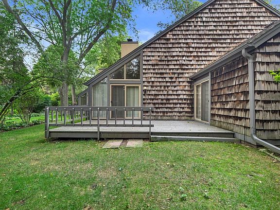 2nd image of 92 Woodfield COURT