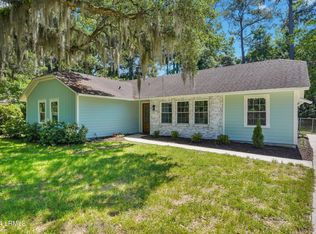 2706 S Royal Oaks Dr, Beaufort, SC 29902