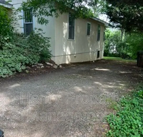 309 Williams St — Photo 10