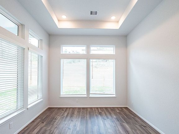 5th image of 1258 Tilia Creek Ln